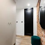 아파트 Tempus Te Avangard With Terrace And Gym 탈린